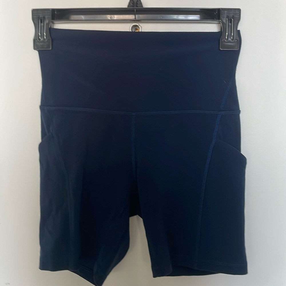 Lululemon align shorts 6in w pockets navy